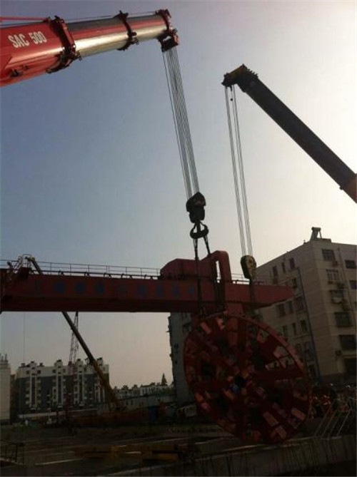 桂林市吊车起重机如何安装钢丝绳使用安全?
